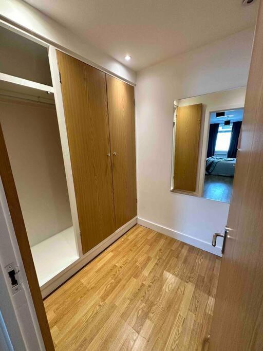 Bright And Cosy 1 Bed Flat Next To Tower Bridge Apartment Лондон Екстериор снимка